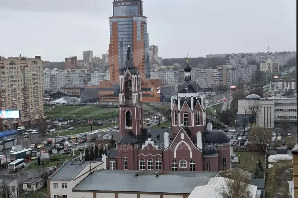 Продаётся 1-комнатная квартира, 48 м²