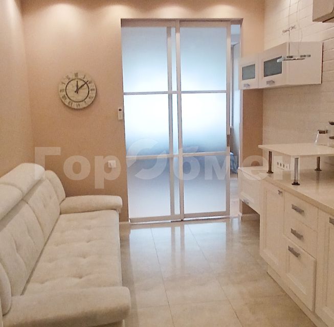 Продаётся 1-комнатная квартира, 49.6 м²