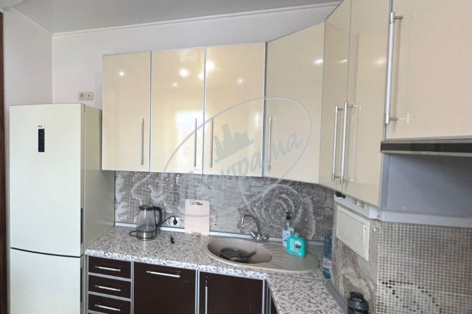 Продаётся 1-комнатная квартира, 37.3 м²