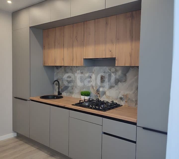 Продаётся 1-комнатная квартира, 37 м²