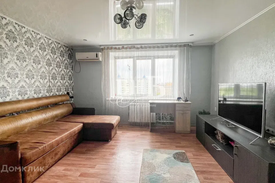 Продаётся 4-комнатная квартира, 73.2 м²