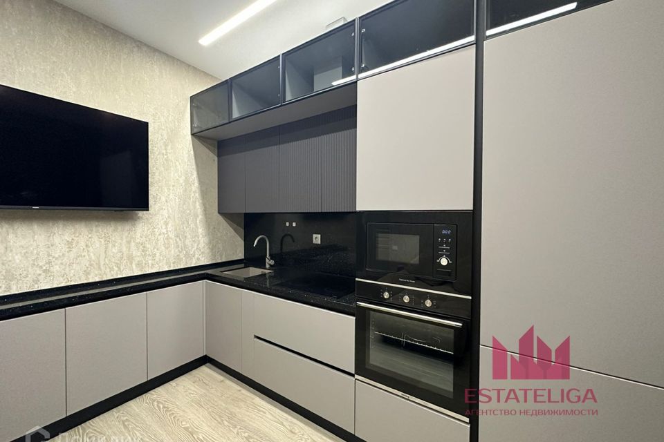 Сдаётся 1-комнатная квартира, 42 м²