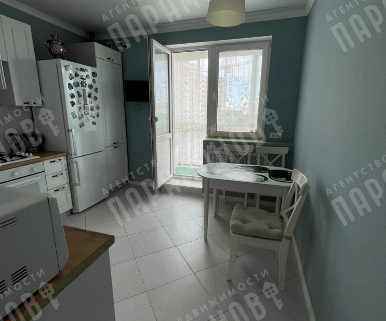 Продаётся 2-комнатная квартира, 62.2 м²