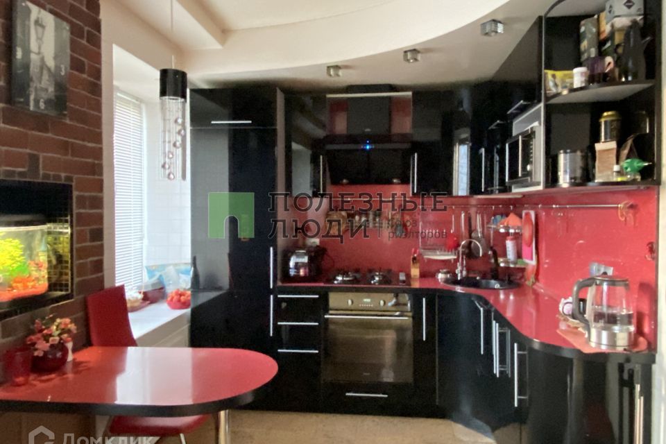 Продаётся 3-комнатная квартира, 58.5 м²