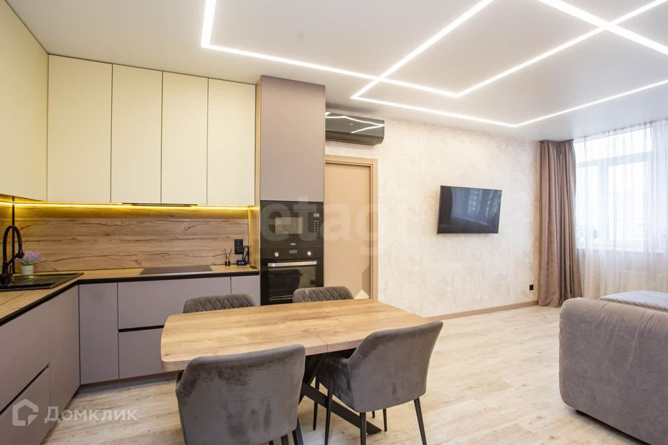 Продаётся 3-комнатная квартира, 82.4 м²