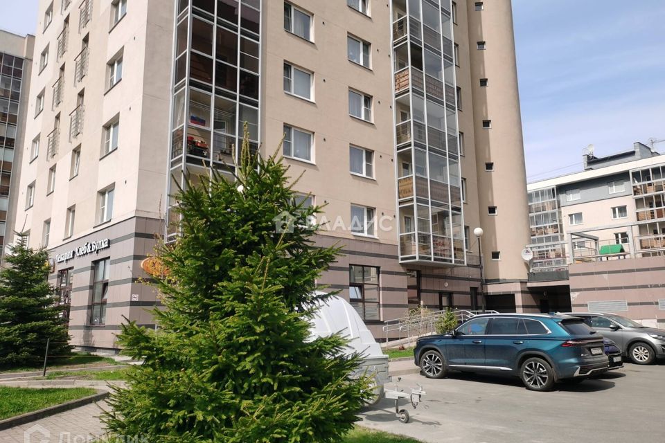 Продаётся 2-комнатная квартира, 65 м²