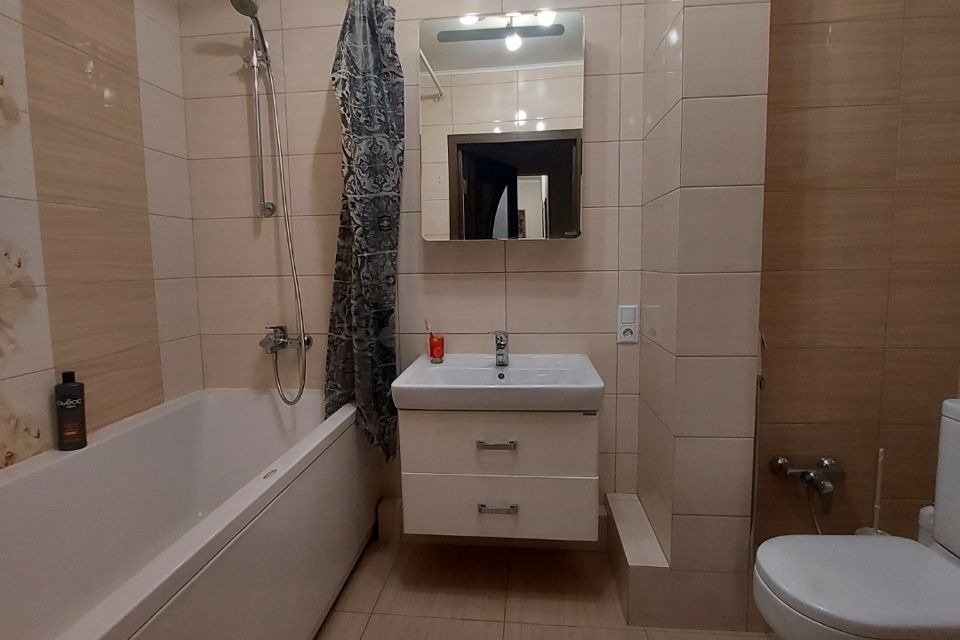 Продаётся 2-комнатная квартира, 61.7 м²