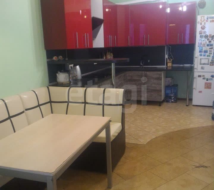 Продаётся 3-комнатная квартира, 99.5 м²