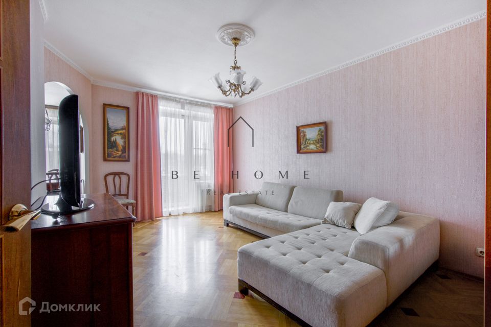 Продаётся 2-комнатная квартира, 70.9 м²