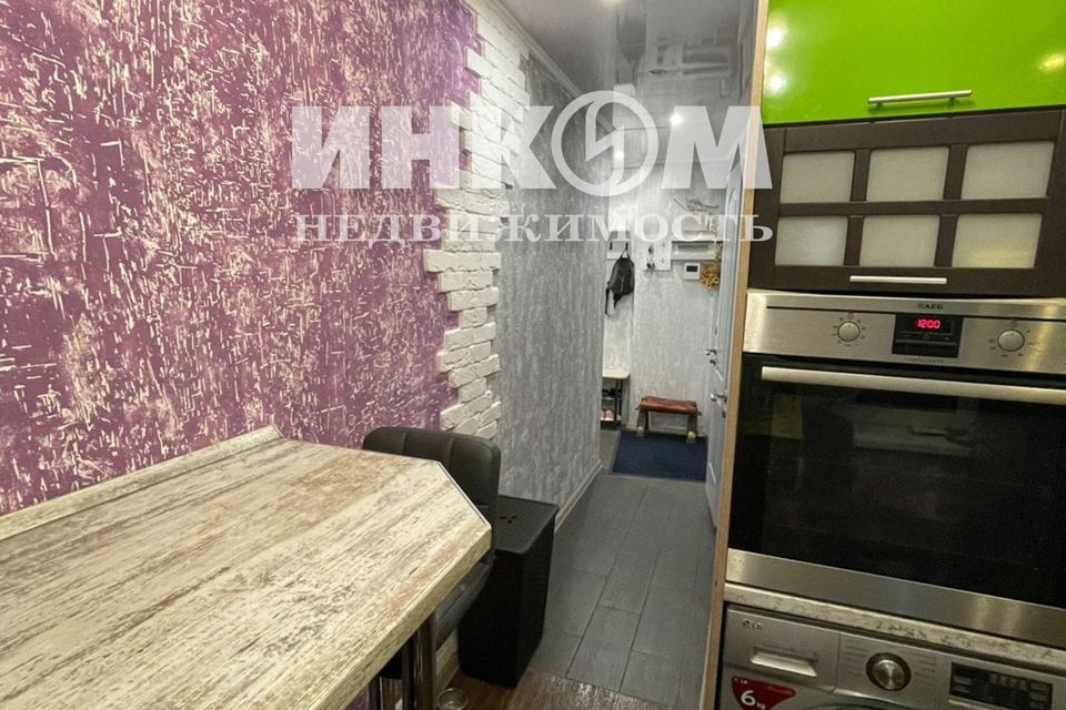 Продаётся 3-комнатная квартира, 58.4 м²