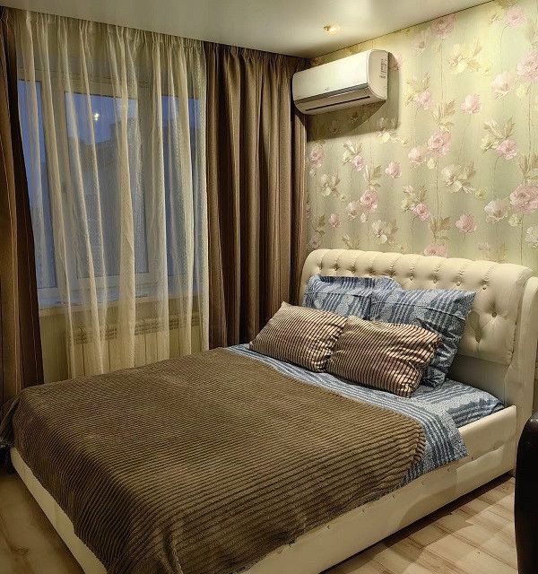 Продаётся 1-комнатная квартира, 42 м²