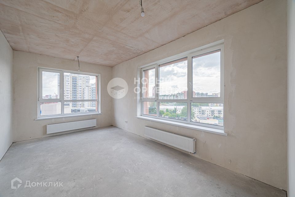Продаётся 2-комнатная квартира, 55.6 м²