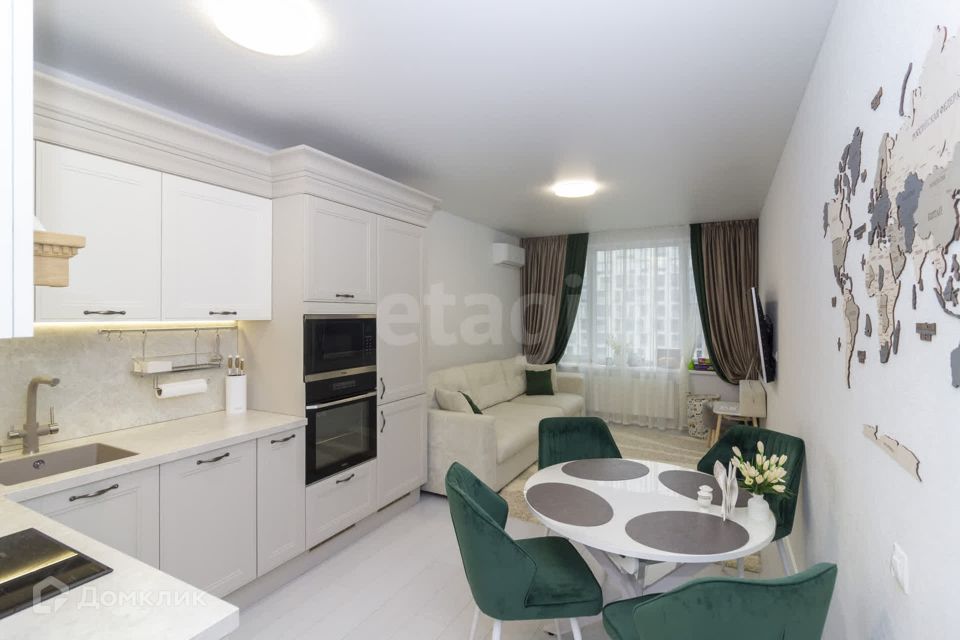 Продаётся 1-комнатная квартира, 49.5 м²