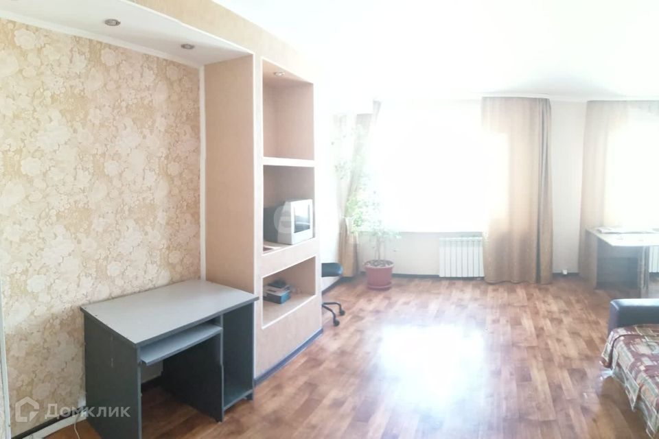 Продаётся 3-комнатная квартира, 65.4 м²