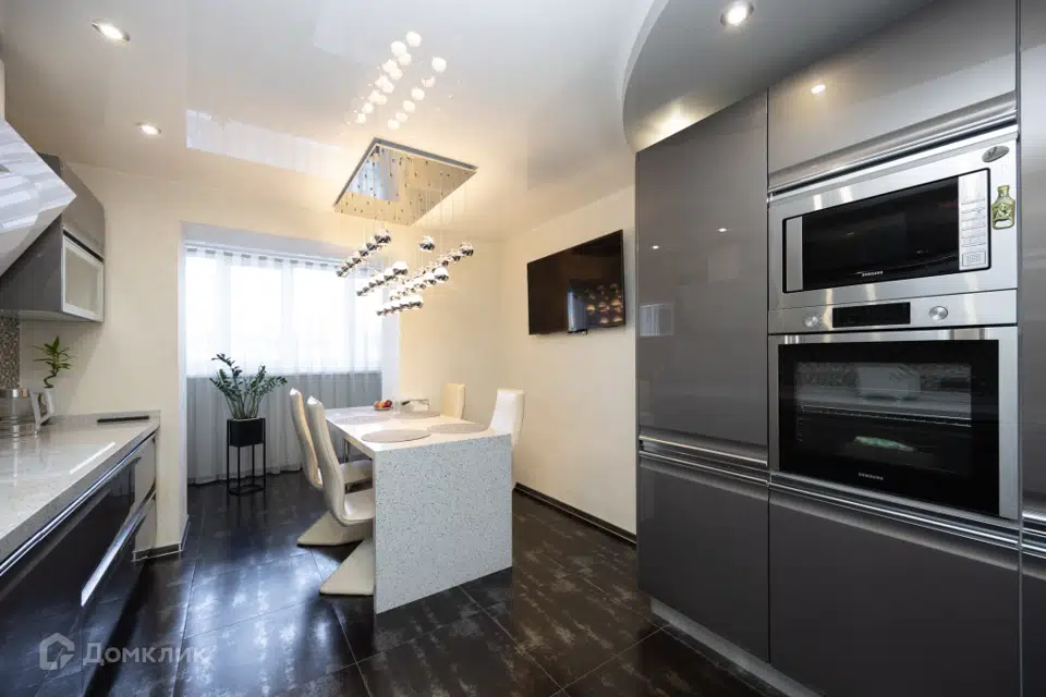 Продаётся 3-комнатная квартира, 93.6 м²