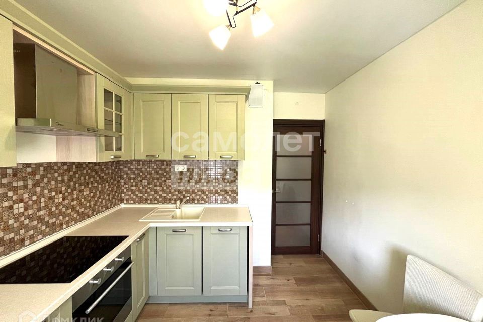 Продаётся 1-комнатная квартира, 40.3 м²