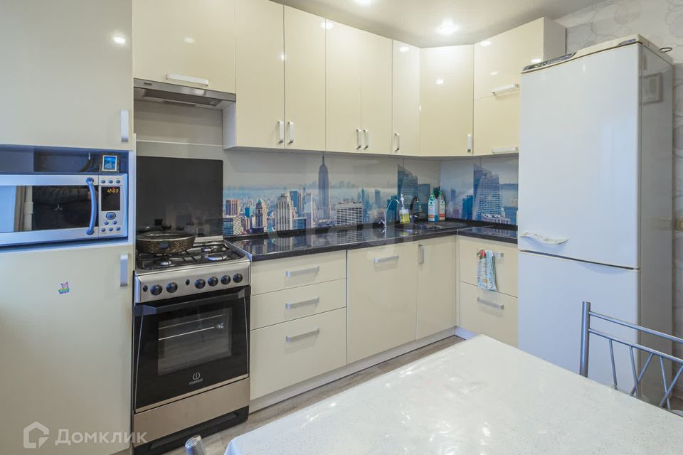 Продаётся 2-комнатная квартира, 55.8 м²