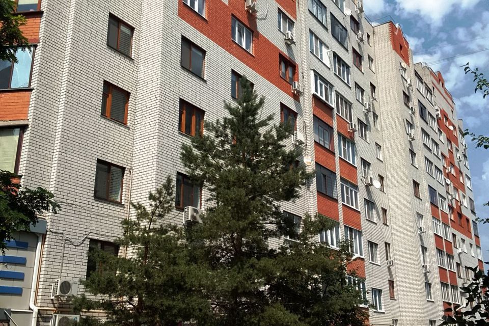 Продаётся 2-комнатная квартира, 71.2 м²