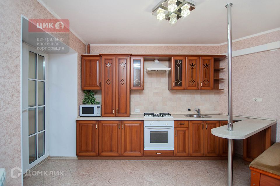 Продаётся 1-комнатная квартира, 43.4 м²