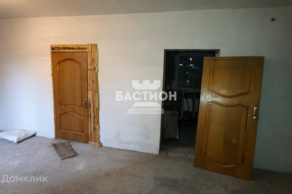 Продаётся 3-этажный дом, 304 м²