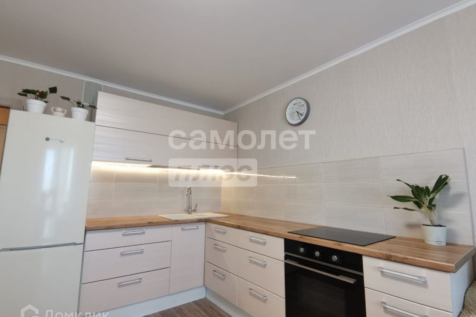 Продаётся 2-комнатная квартира, 72 м²