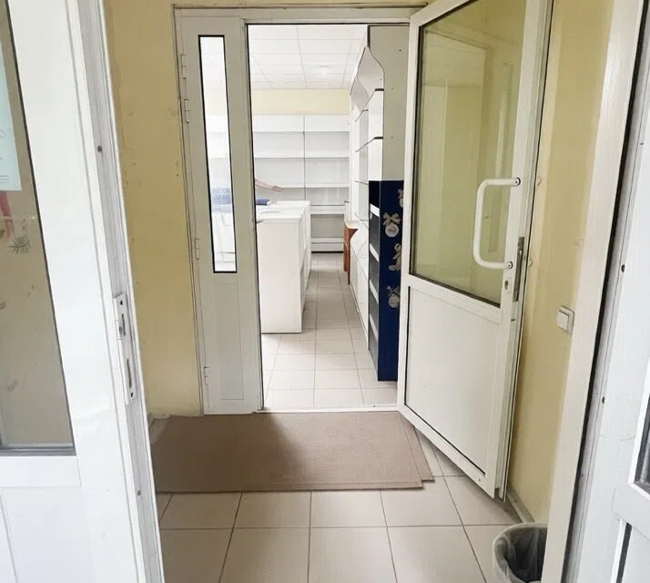 Сдаётся торговое помещение, 87.7 м²