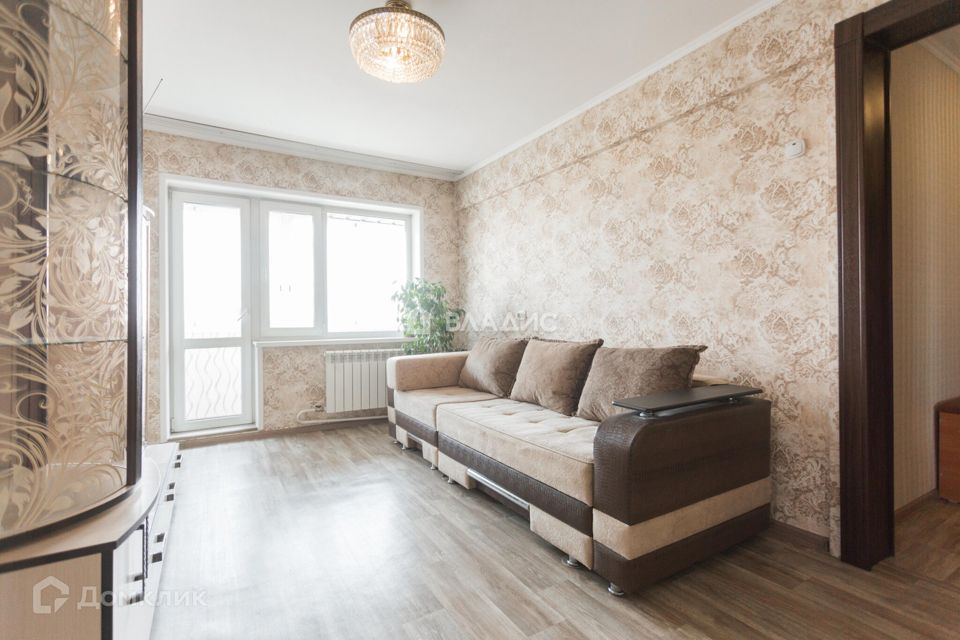 Продаётся 4-комнатная квартира, 58.3 м²