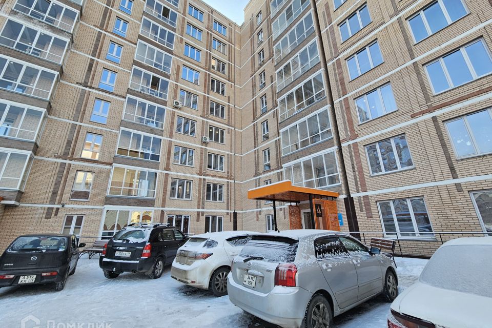 Продаётся 1-комнатная квартира, 43 м²
