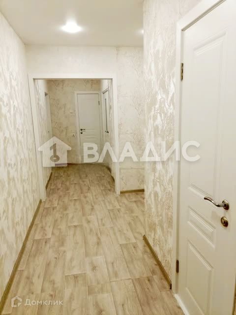 Продаётся 2-комнатная квартира, 60.3 м²