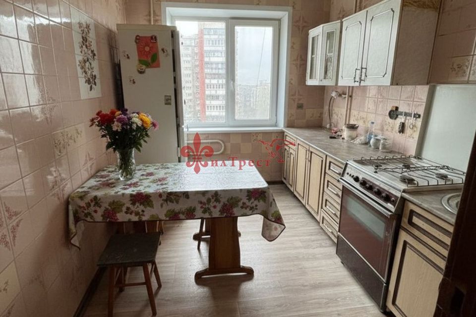 Продаётся 4-комнатная квартира, 71 м²