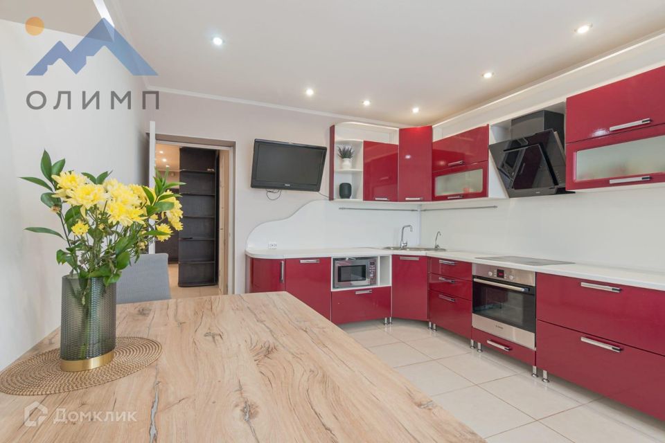 Продаётся 2-комнатная квартира, 64 м²
