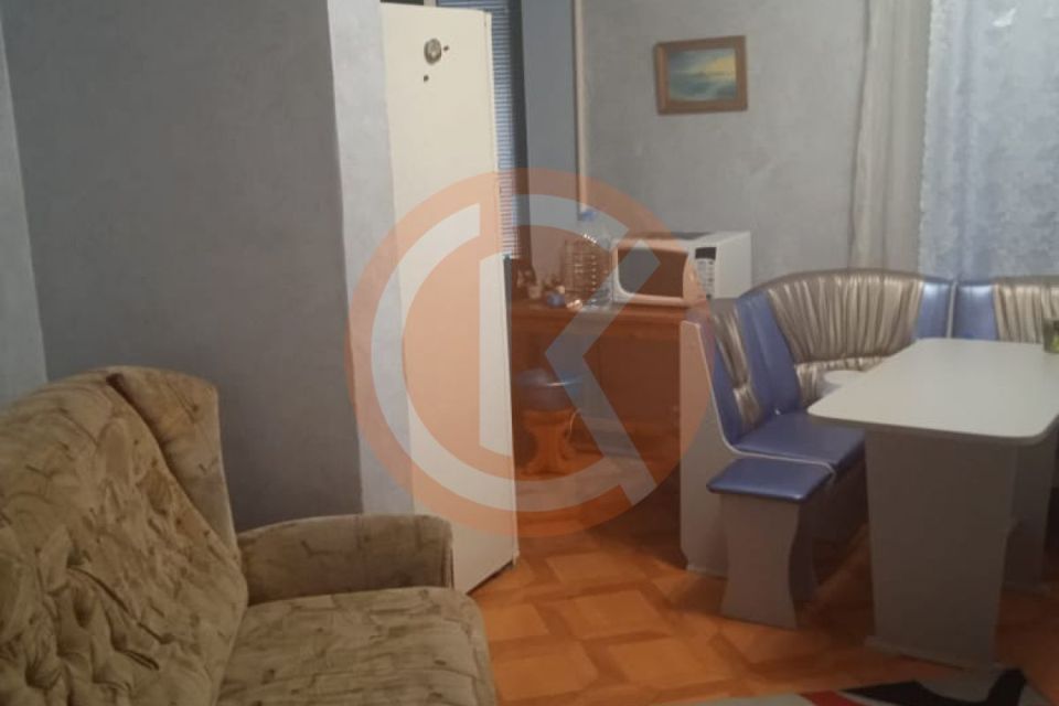 Продаётся 3-комнатная квартира, 57 м²