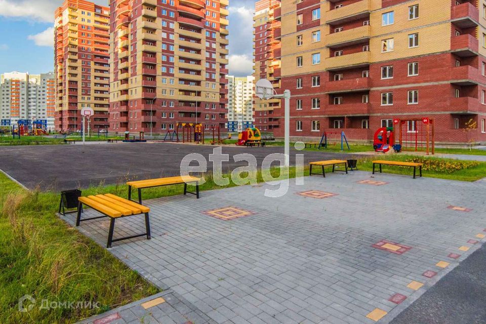 Продаётся 1-комнатная квартира, 51 м²