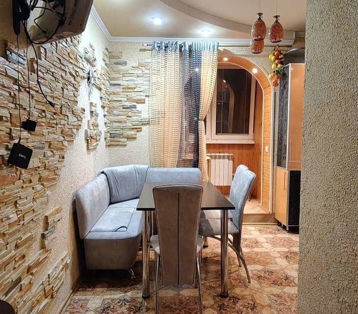 Сдаётся 2-комнатная квартира, 62 м²