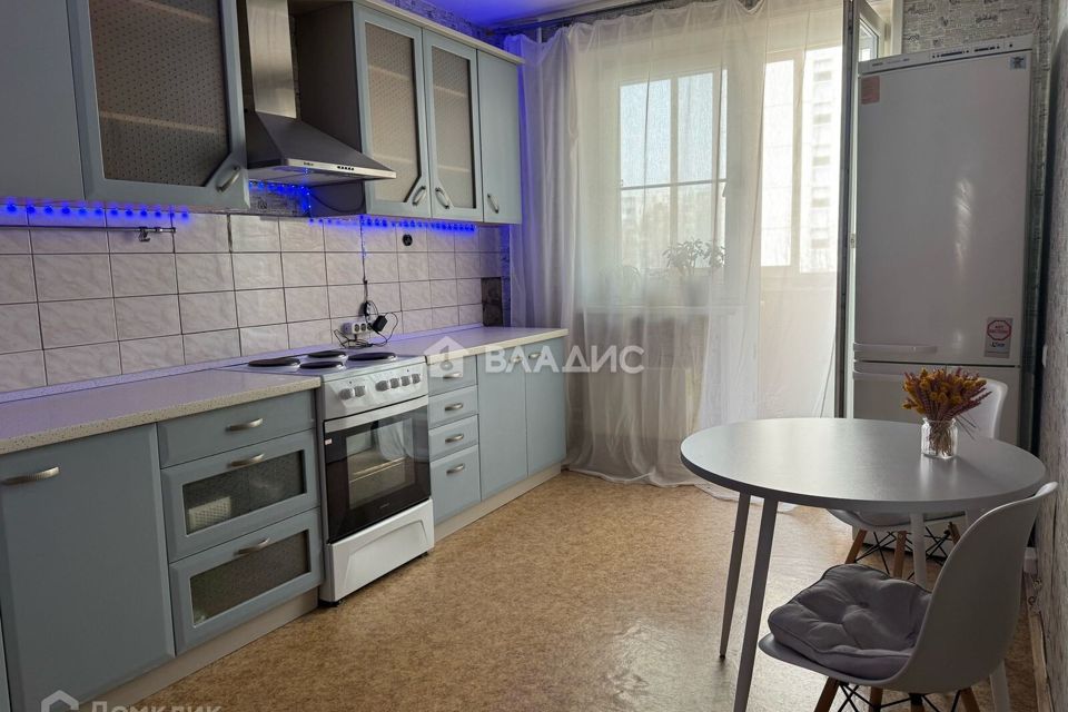 Сдаётся 2-комнатная квартира, 55.4 м²