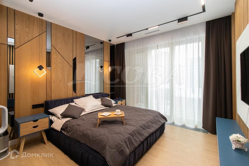 Продаётся 3-комнатная квартира, 140 м²