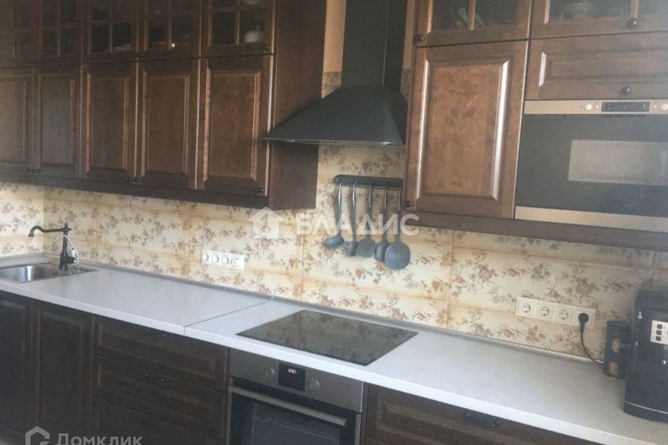 Продаётся 1-комнатная квартира, 52.1 м²