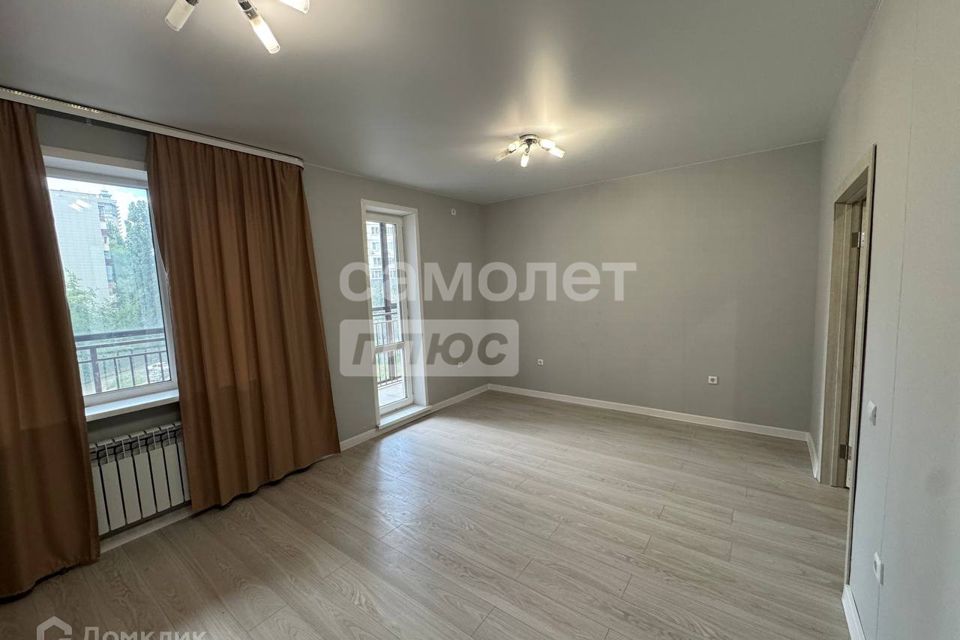 Продаётся 3-комнатная квартира, 101 м²