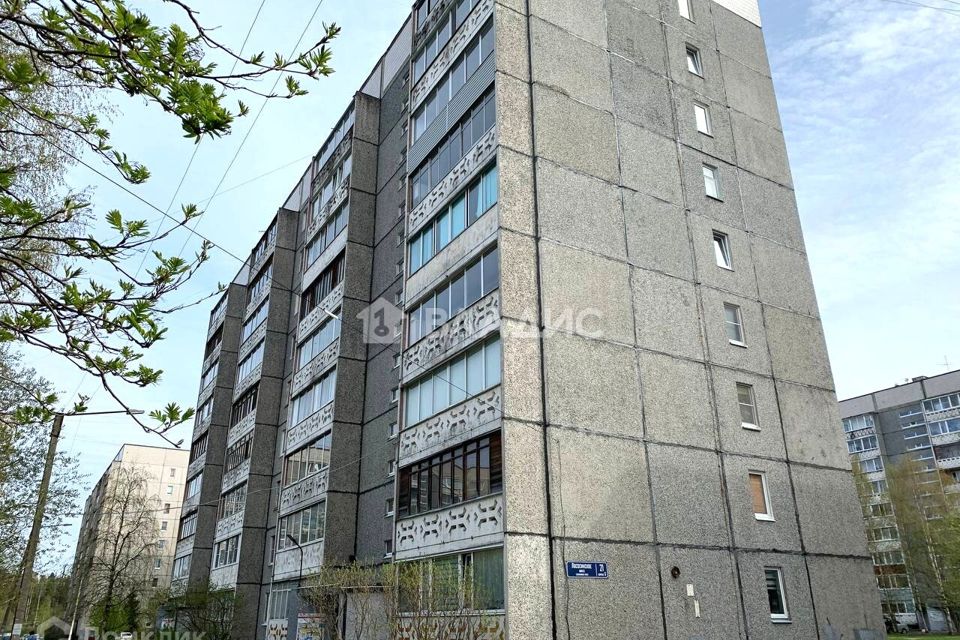 Продаётся комната в 4-комн. квартире, 72.3 м²