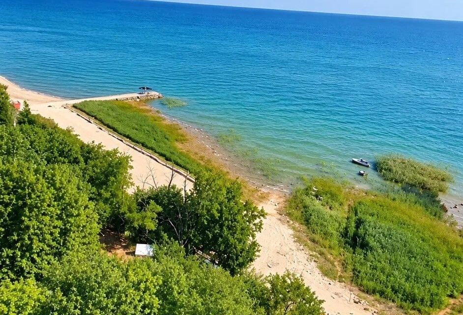 Продаётся земельный участок, 330 сот.