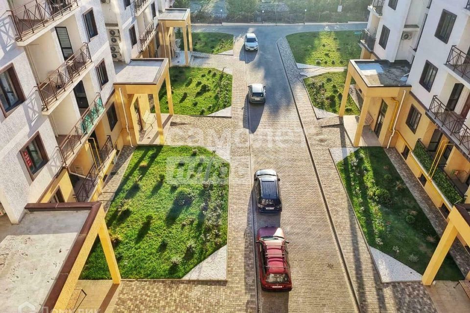 Продаётся 3-комнатная квартира, 76 м²