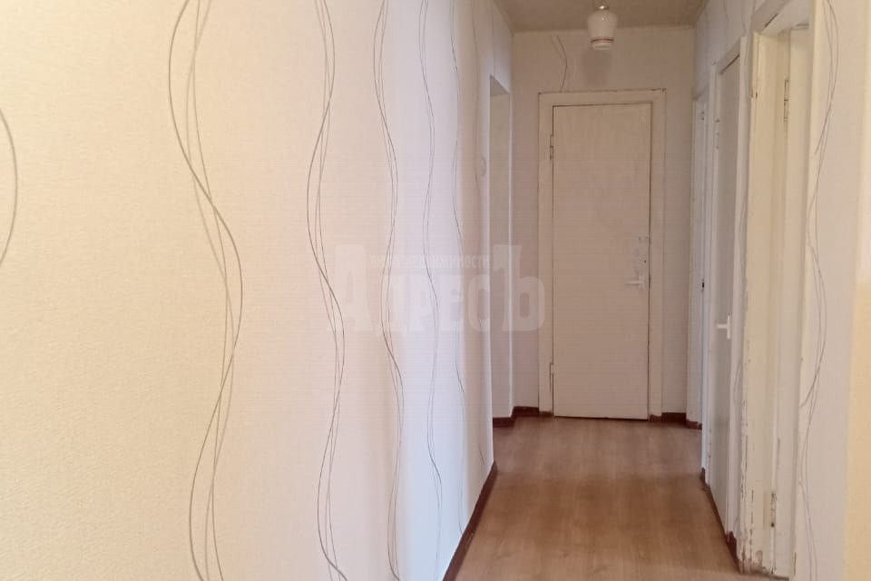 Продаётся 3-комнатная квартира, 61.7 м²