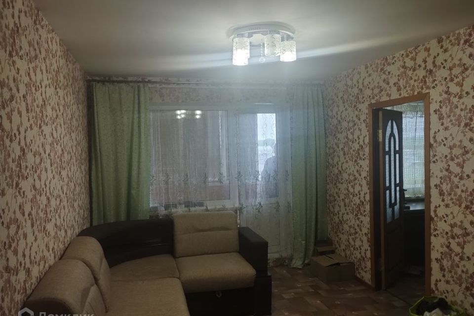 Продаётся 3-комнатная квартира, 55.9 м²