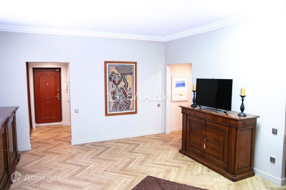 Продаётся 2-комнатная квартира, 82 м²