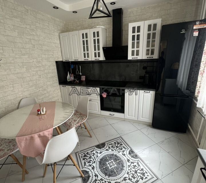 Сдаётся 3-комнатная квартира, 70 м²