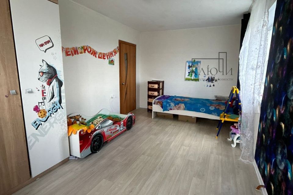 Продаётся 3-комнатная квартира, 61.5 м²