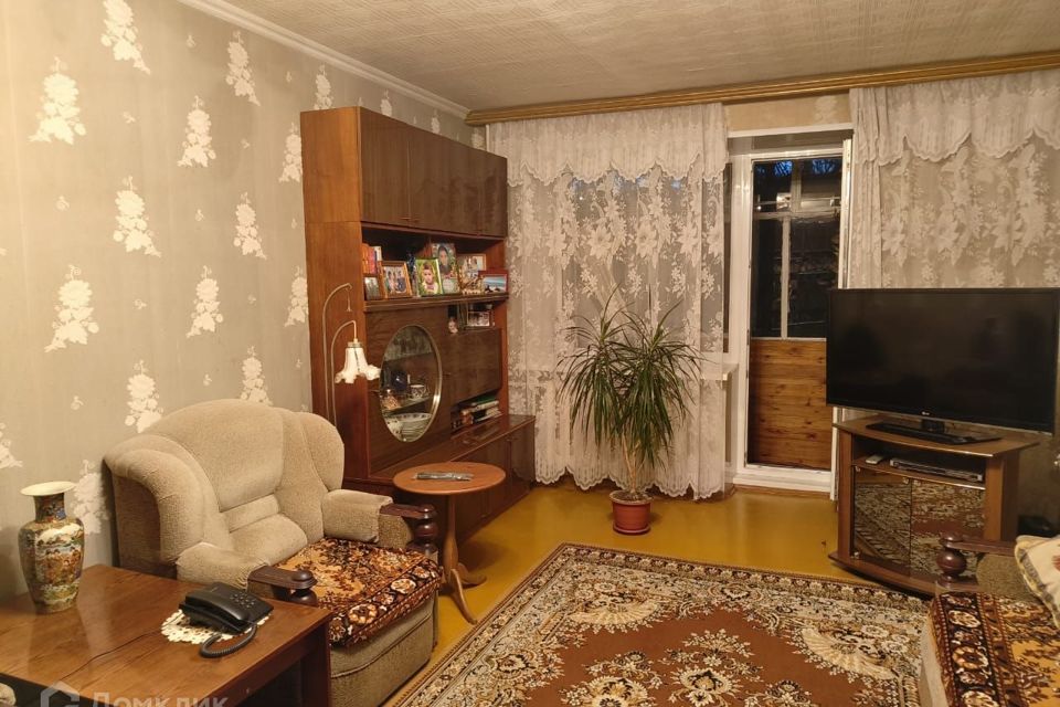 Авито проспект октября 52. Шинников 9 двор. Квартиру нижнекамск трехкомнатная. Квартиру нижнекамск трехкомнатная. Квартиру нижнекамск трехкомнатная.