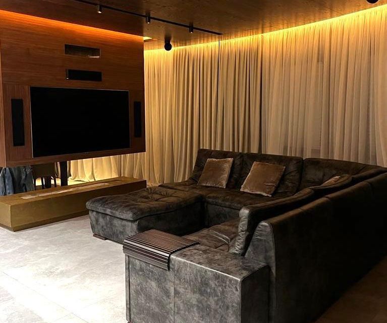Продаётся 6-комнатная квартира, 179.3 м²