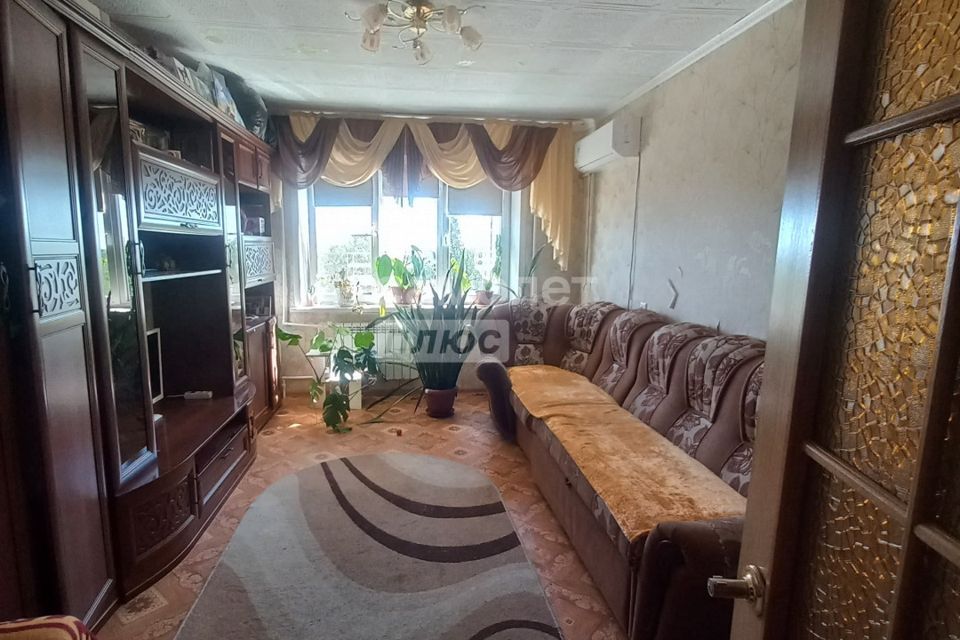 Продаётся 3-комнатная квартира, 63.8 м²