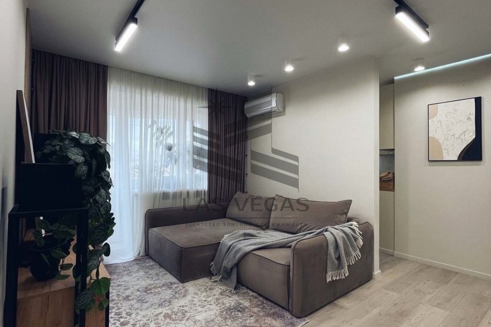 Сдаётся 1-комнатная квартира, 50 м²